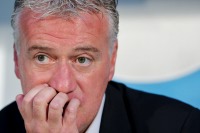 Le mythique champion du monde 98 et coach de l'OM, Didier DESCHAMPS, pourrait bien quitter le club phoc�en prochainement pour remplacer Carlo Ancelotti � Chelsea.<br />PHOTO JOHAN BEN AZZOUZ / LA VOIX DU NORD