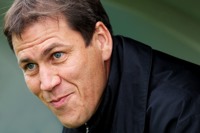 Malgr� la courte d�faite face � Reims (0 - 1) dans le cadre du traditionnel match amical du 13 Juillet � Linselles, le coach Lillois Rudi Garcia garde le sourire.<br />PHOTO JOHAN BEN AZZOUZ / LA VOIX DU NORD