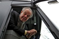 Fr�d�ric Mitterand, ministre de la culture, en visite � Cambrai.<br />PHOTO JOHAN BEN AZZOUZ / LA VOIX DU NORD