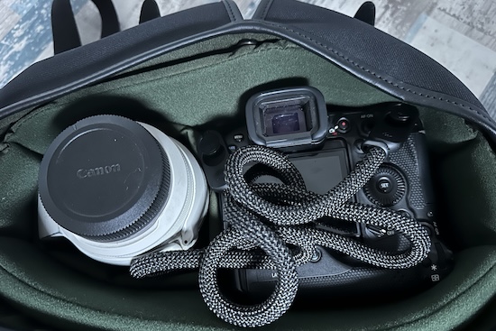 choosing a camera bag: the shoulder bag